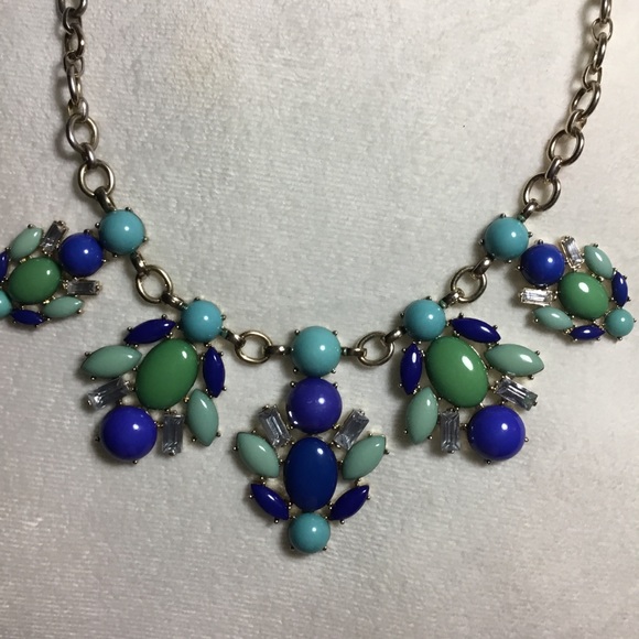 Cute statement necklace - Picture 2 of 3